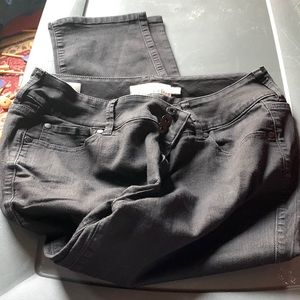 Torrid Black Jegging Crop